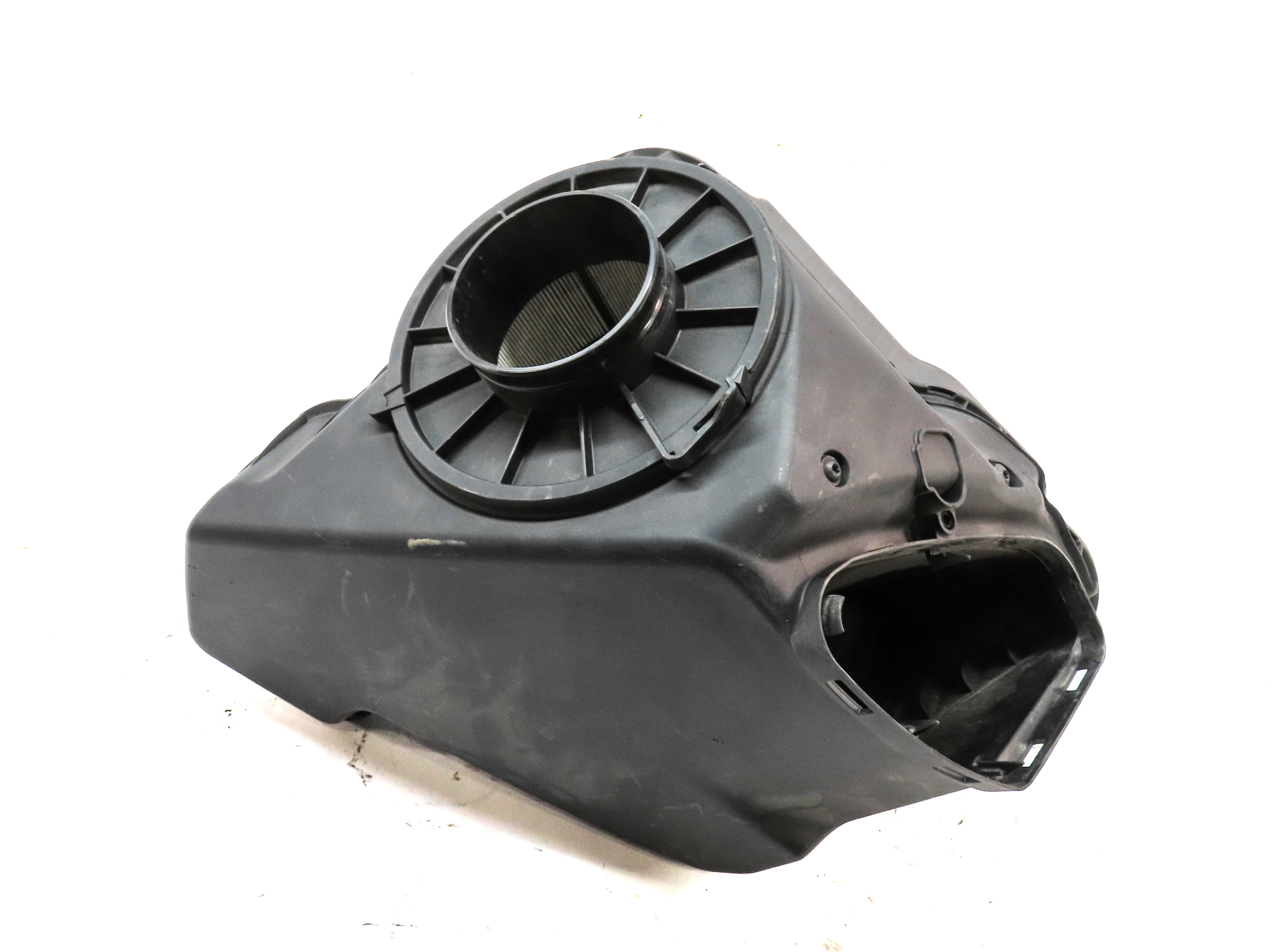 2012-2018 AUDI A6 A7 (C7 4G8) 3.0L ENGINE AIR INTAKE FILTER HOUSING BOX — exact item pictured